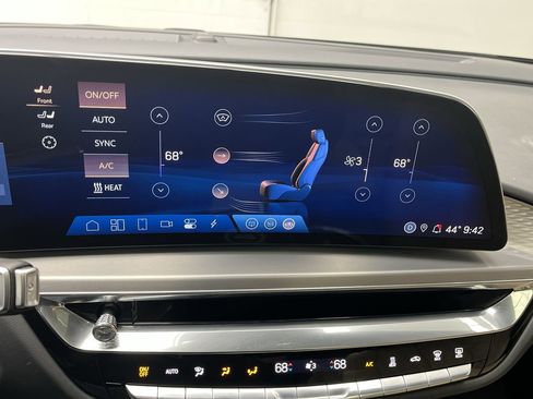 Certified 2024 Cadillac Lyriq Sport w/ Nappa Leather Package image 21