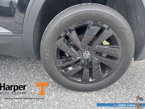 Used 2023 Volkswagen Atlas Cross Sport SE w/ Panoramic Sunroof Package FWD image 19