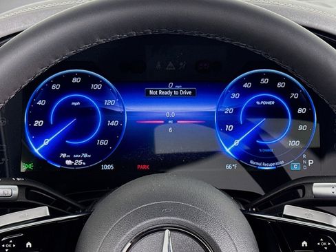 New 2026 Mercedes-Benz EQS 400 4MATIC SUV image 18