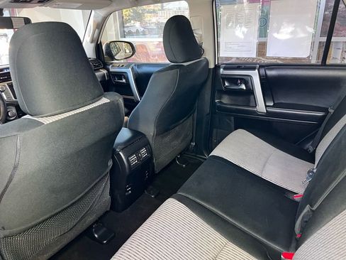 Used 2017 Toyota 4Runner SR5 image 43