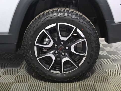 Used 2025 Jeep Compass Trailhawk AWD/4WD image 20