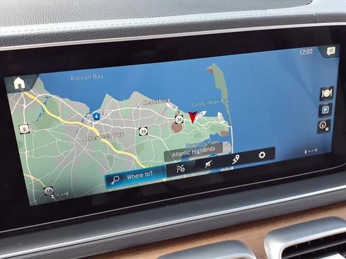 Used 2022 Mercedes-Benz GLS 450 4MATIC image 25