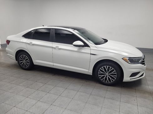 Used 2019 Volkswagen Jetta SEL w/ Cold Weather Package FWD image 11
