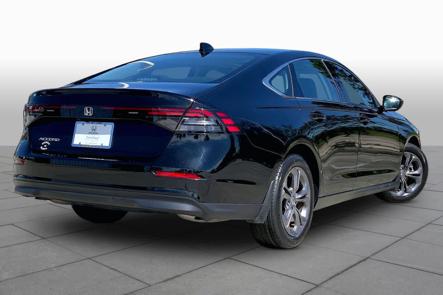 Used 2023 Honda Accord EX image 13