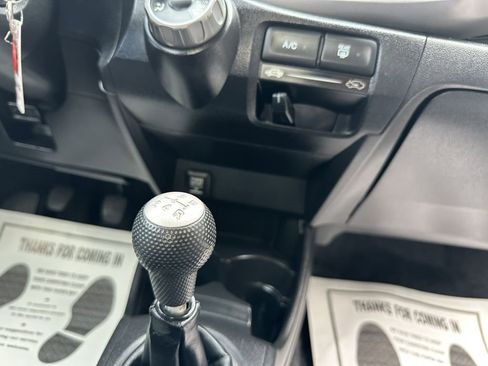 Used 2011 Honda Fit image 24