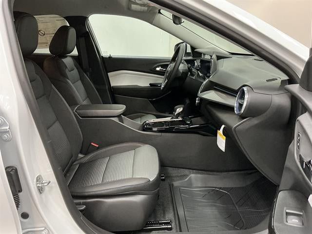 New 2026 Chevrolet Trax LT w/ LT Convenience Package FWD image 30