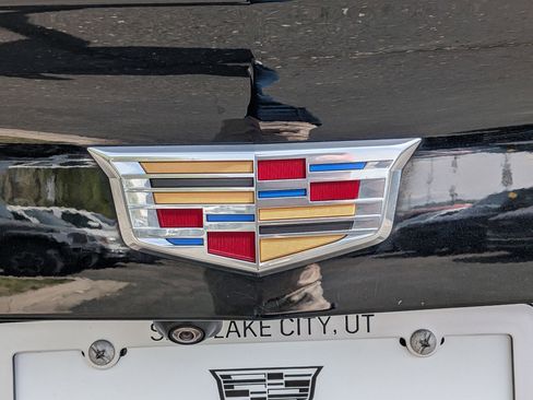 Used 2023 Cadillac XT4 Sport image 13