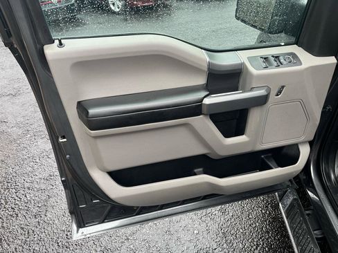 Used 2018 Ford F150 XLT w/ Equipment Group 302A Luxury image 23