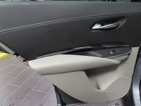Certified 2023 Cadillac XT4 Luxury image 14
