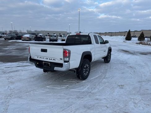 Used 2023 Toyota Tacoma TRD Off-Road image 5