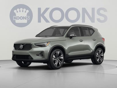 Used 2023 Volvo XC40 B5 Plus w/ Protection Package Premier