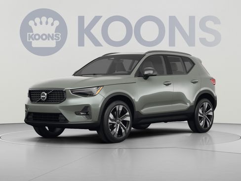 Used 2023 Volvo XC40 B5 Plus w/ Protection Package Premier AWD/4WD image 1
