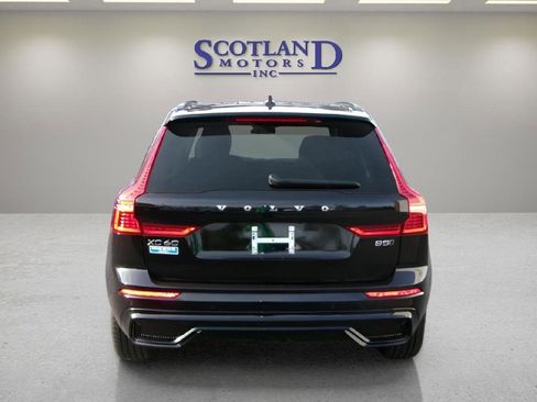 Used 2025 Volvo XC60 B5 Core AWD/4WD image 7