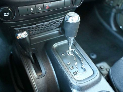 Used 2016 Jeep Wrangler Unlimited Sport image 14