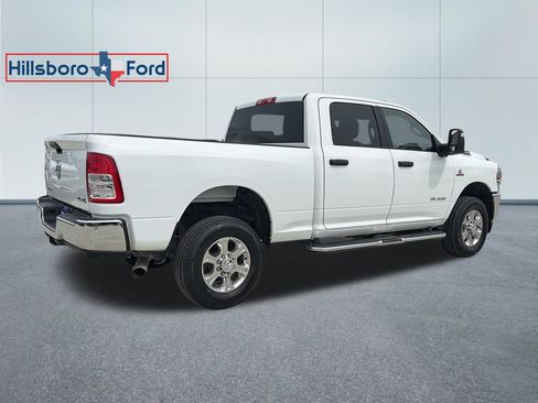 Used 2024 RAM 2500 Big Horn w/ Off Road Package AWD/4WD image 7