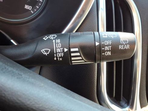 Used 2023 Chevrolet Equinox LT image 16