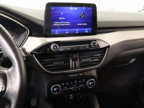 Used 2021 Ford Escape SEL image 5