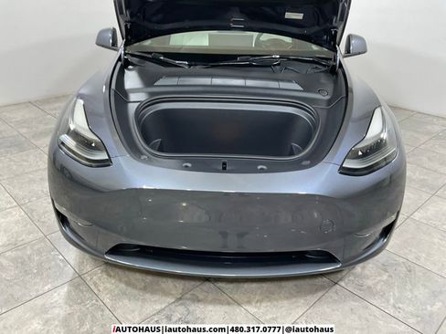 Used 2023 Tesla Model Y Long Range image 9
