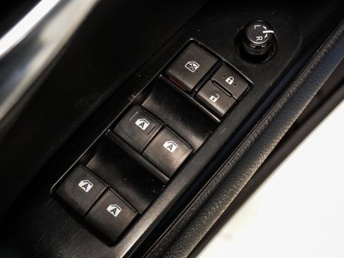 Used 2020 Toyota Camry LE image 21