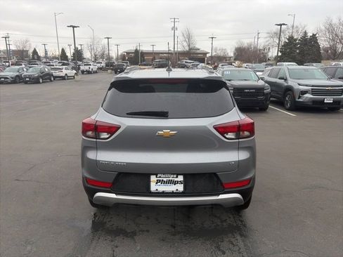 Used 2023 Chevrolet TrailBlazer LT w/ Convenience Package image 4