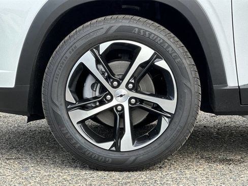 New 2026 Chevrolet Trax RS w/ Driver Confidence Package image 25