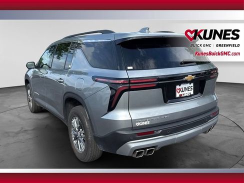 Used 2024 Chevrolet Traverse LT AWD/4WD image 12