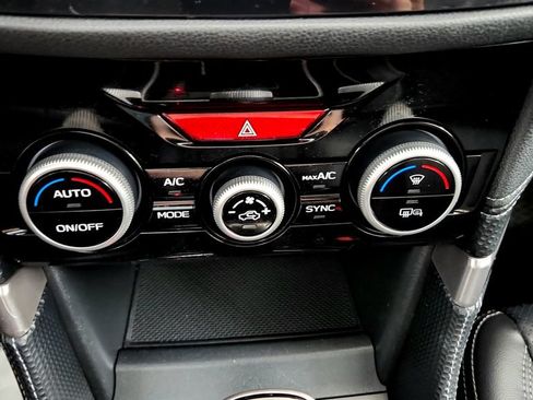 Used 2019 Subaru Forester Limited AWD/4WD image 31