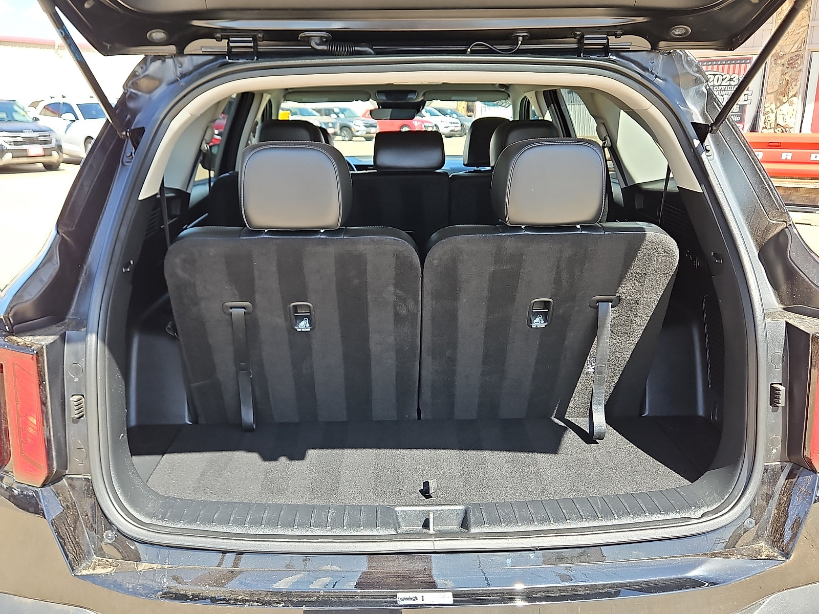 Used 2024 Kia Sorento S AWD/4WD image 6