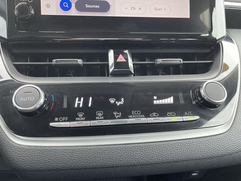 Certified 2024 Toyota Corolla LE image 19