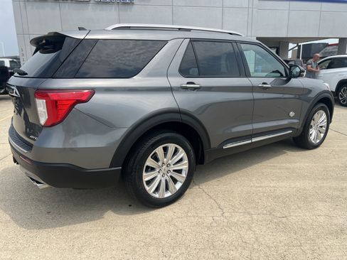 Used 2023 Ford Explorer King Ranch w/ Technology Package AWD/4WD image 6