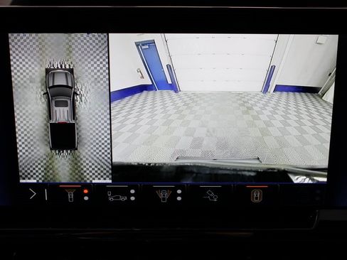 Used 2024 Chevrolet Silverado 1500 ZR2 image 15