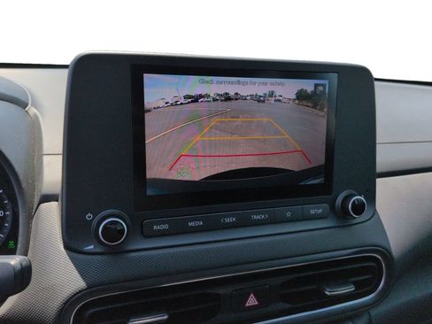 Used 2023 Hyundai Kona SEL AWD/4WD image 16