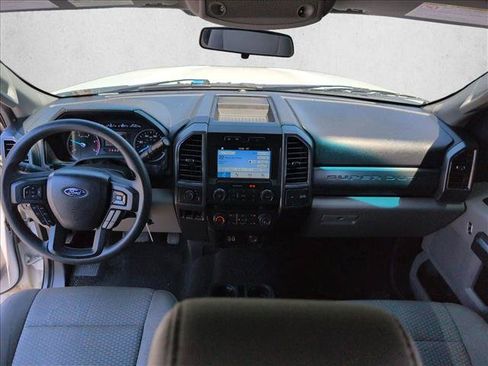 Used 2019 Ford F250 XLT w/ Snow Plow Prep Package AWD/4WD image 17