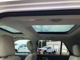 Used 2018 Ford Explorer Platinum image 3