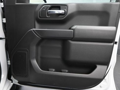 Used 2022 Chevrolet Silverado 1500 Custom image 25