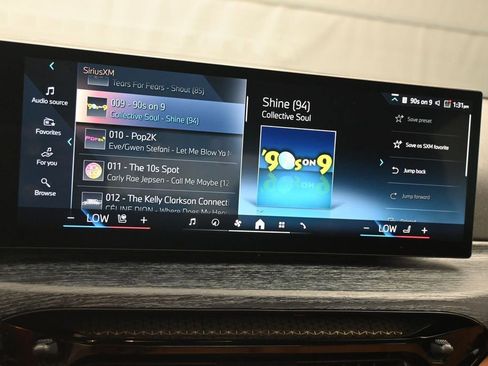 Used 2025 BMW 330i xDrive Sedan w/ Convenience Package image 16