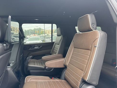 New 2026 GMC Yukon XL Denali Ultimate AWD/4WD image 32