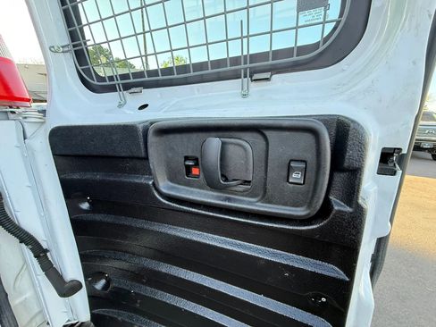 Used 2018 Chevrolet Express 3500 Extended w/ Driver Convenience Package RWD image 20