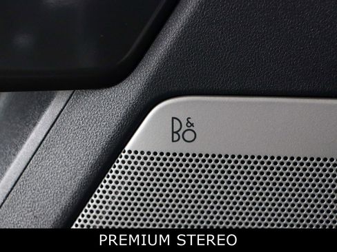 Used 2022 Ford F150 Lariat w/ Equipment Group 502A High image 25