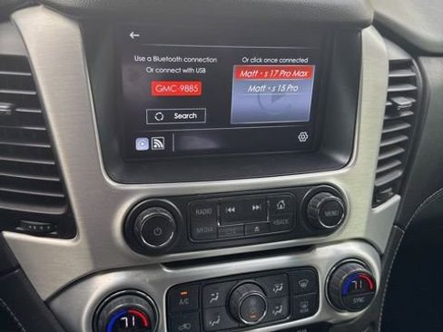 Used 2019 GMC Yukon XL SLT AWD/4WD image 7