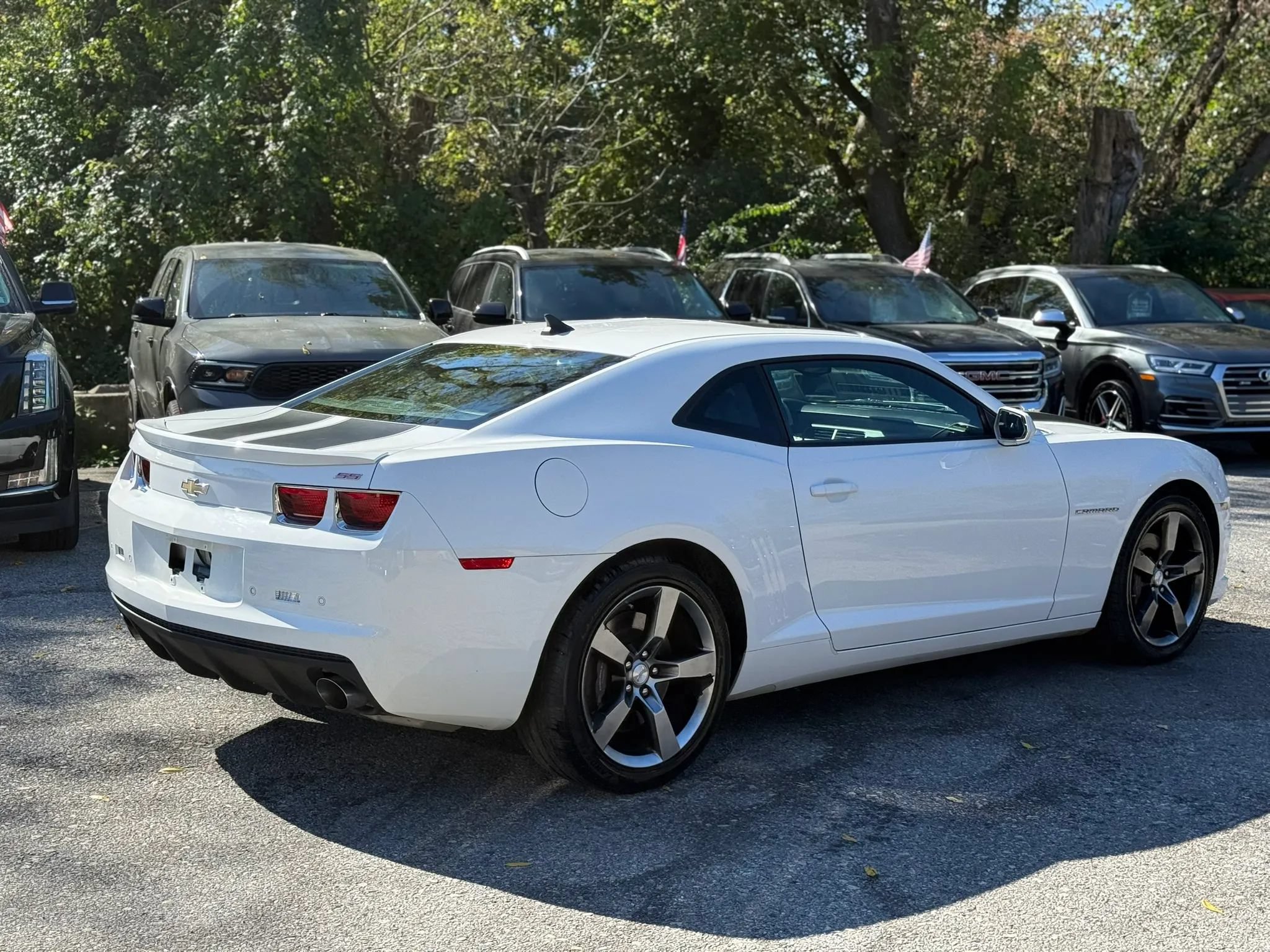 Used 2011 Chevrolet Camaro SS RWD image 7