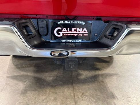 Used 2019 RAM 1500 Classic SLT AWD/4WD image 25