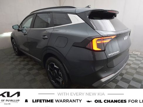 New 2026 Kia Sportage EX image 7