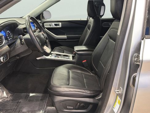 Used 2023 Ford Explorer Limited image 10