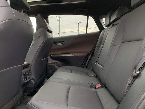 Used 2024 Toyota Venza Limited image 32