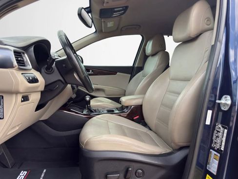 Used 2017 Kia Sorento EX FWD image 10