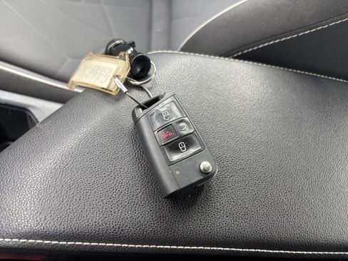 Used 2025 Volkswagen Jetta Sport image 22