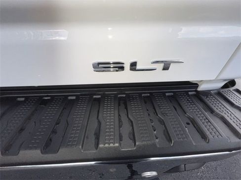 New 2026 GMC Sierra 3500 SLT image 33