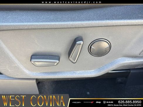 Used 2025 Ford Bronco Outer Banks AWD/4WD image 22