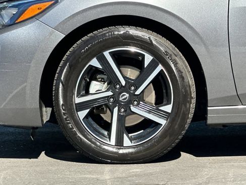 Used 2024 Nissan Sentra SV FWD image 26